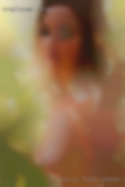 Curvy fuck woman who enjoys sex in Brisbane.
