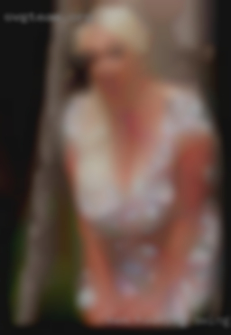 Men havning swingers sex with other womnen in Bedias TX.